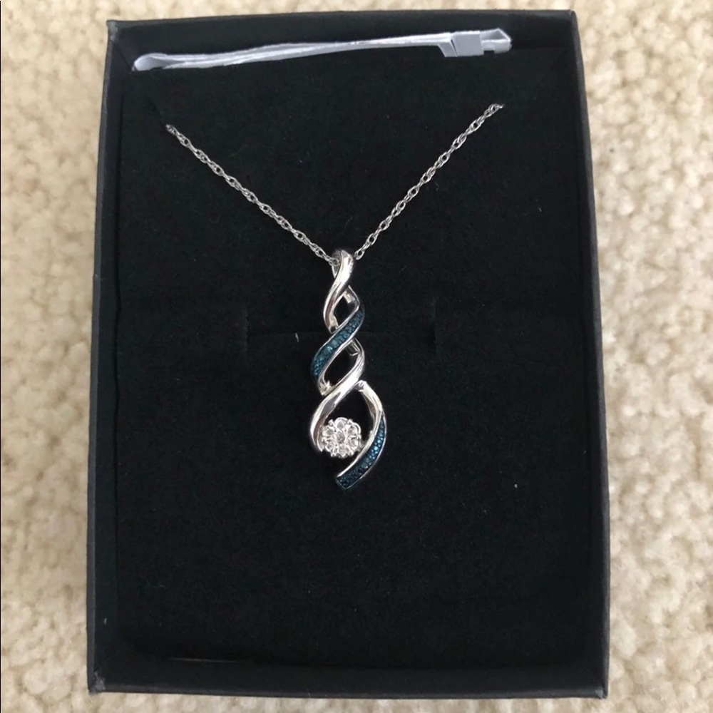 Kay necklace